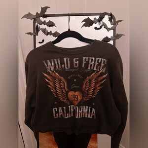Hollister “Wild & Free California” Graphic Sweatshirt • XS